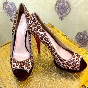ENZO ANGIOLINI CHITA HAIR/PRINT  PEEP-TOE PLATFORM HEELS SZ 9 1/2